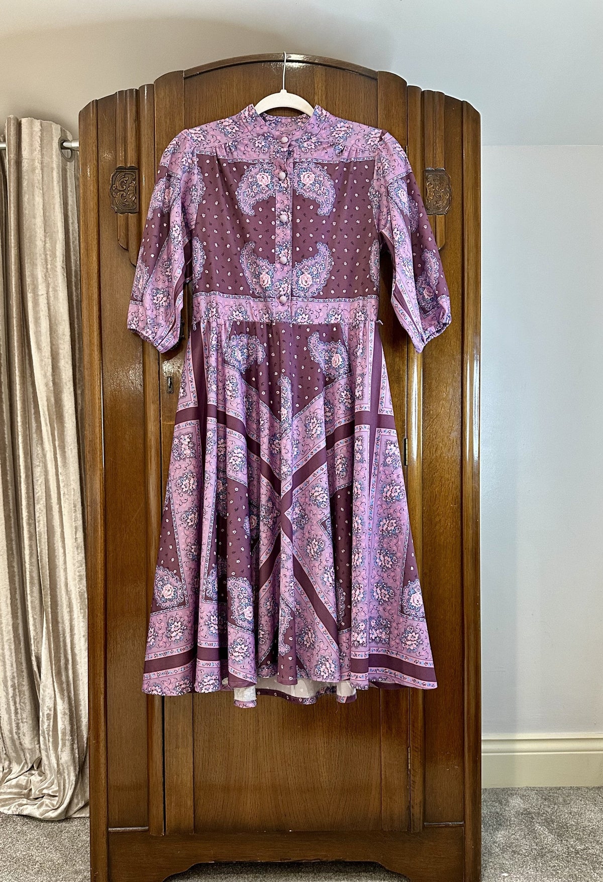 1970s C&A Purple Paisley Scarf-Print Midi Dress — IMG_3954.jpeg