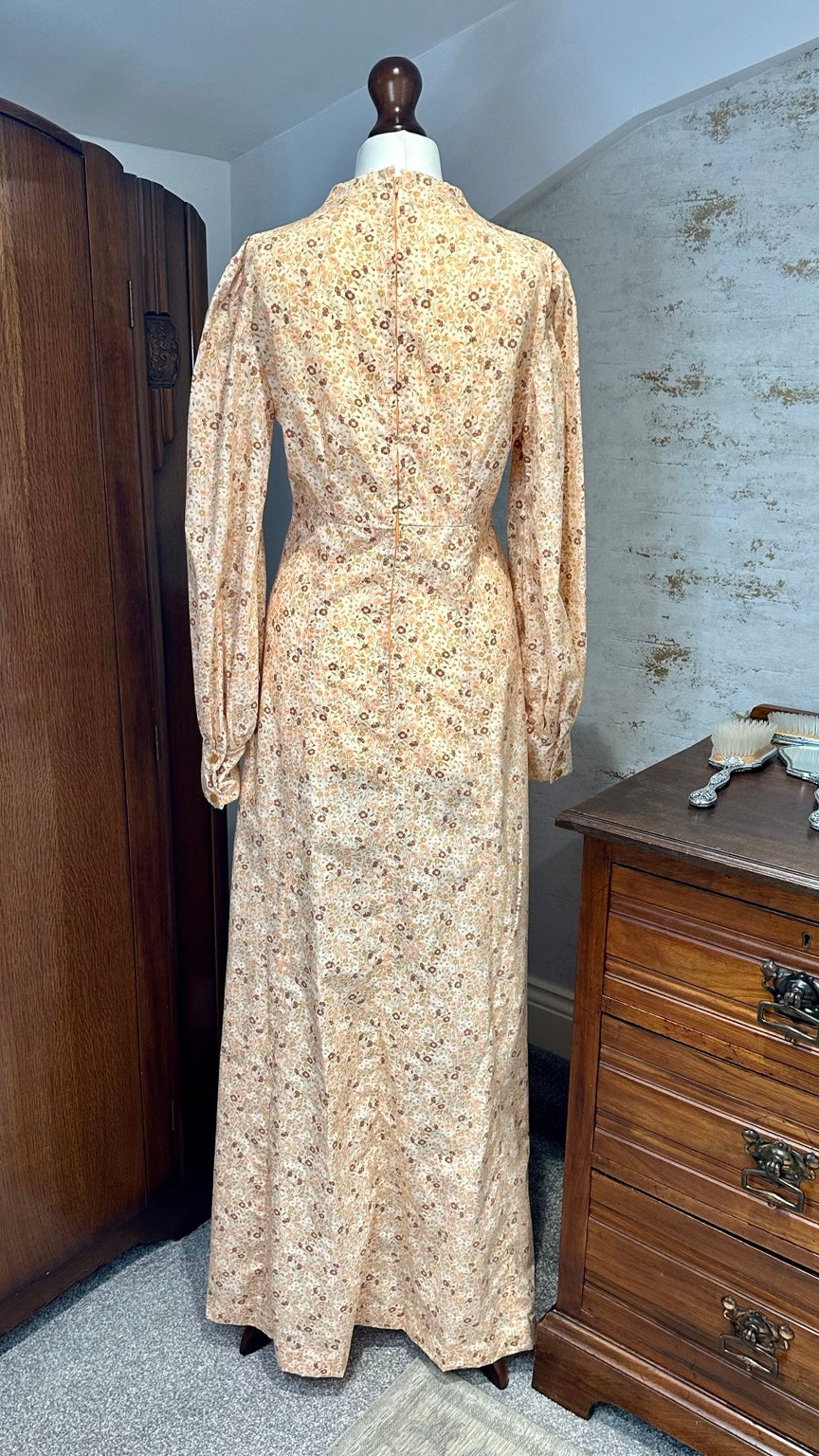 B22 peach floral maxi dress, detail 6