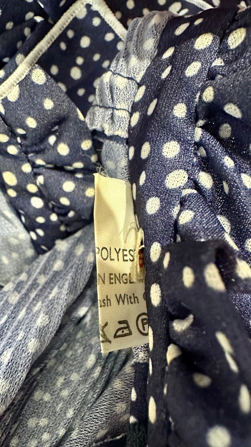 Composition and care label right half
