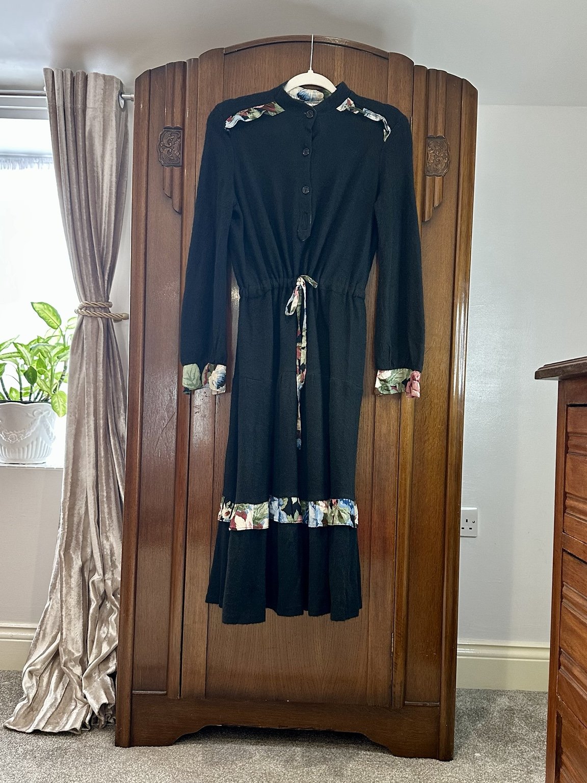 1970s Justine by Davies & Field Floral-Trim Dress — IMG_5018.jpeg