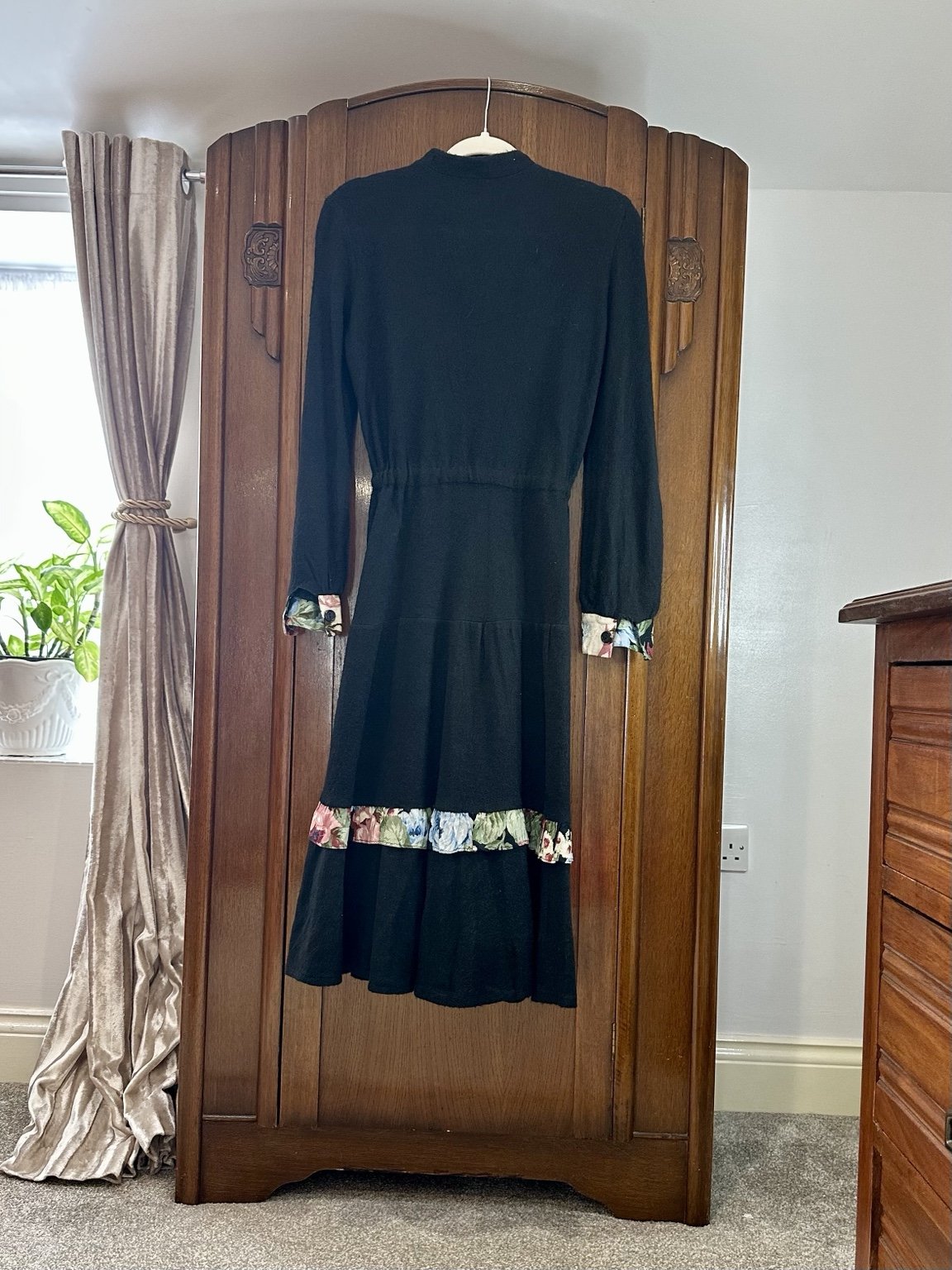 1970s Justine by Davies & Field Floral-Trim Dress — IMG_5019.jpeg