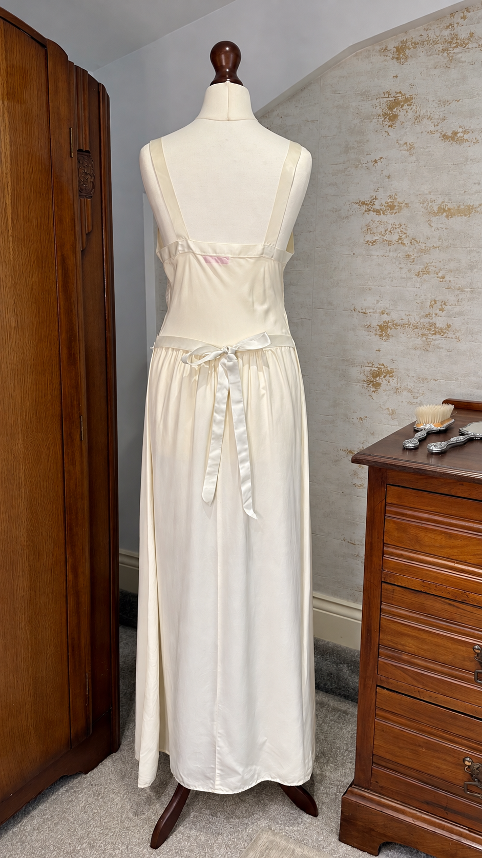 Vintage 1970s Seamprufe Ivory Satin and Lace Maxi Nightdress — 5906