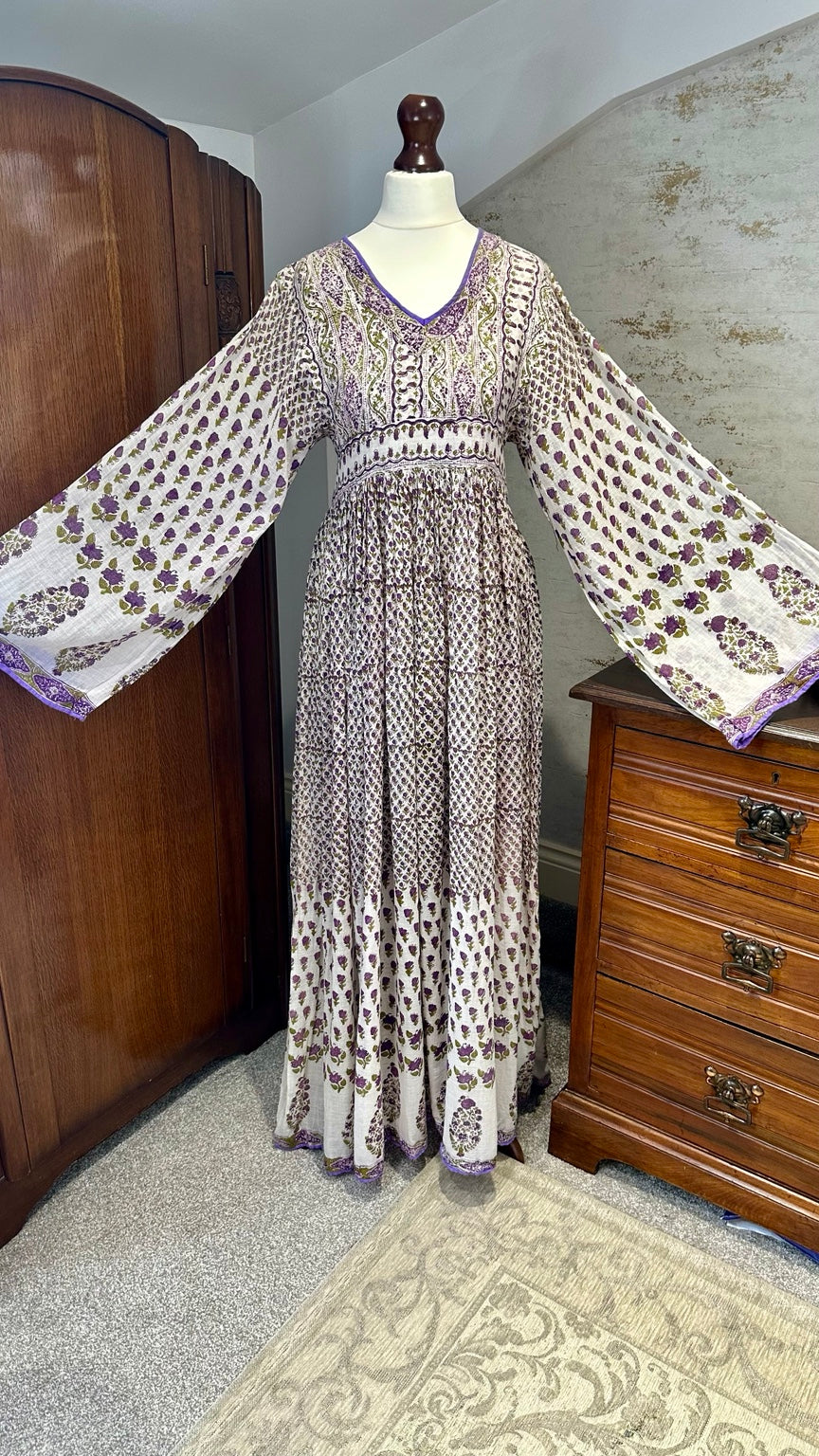 1970s Made in India Purple Floral Wide Sleeve Maxi Dress — detail photo 2
