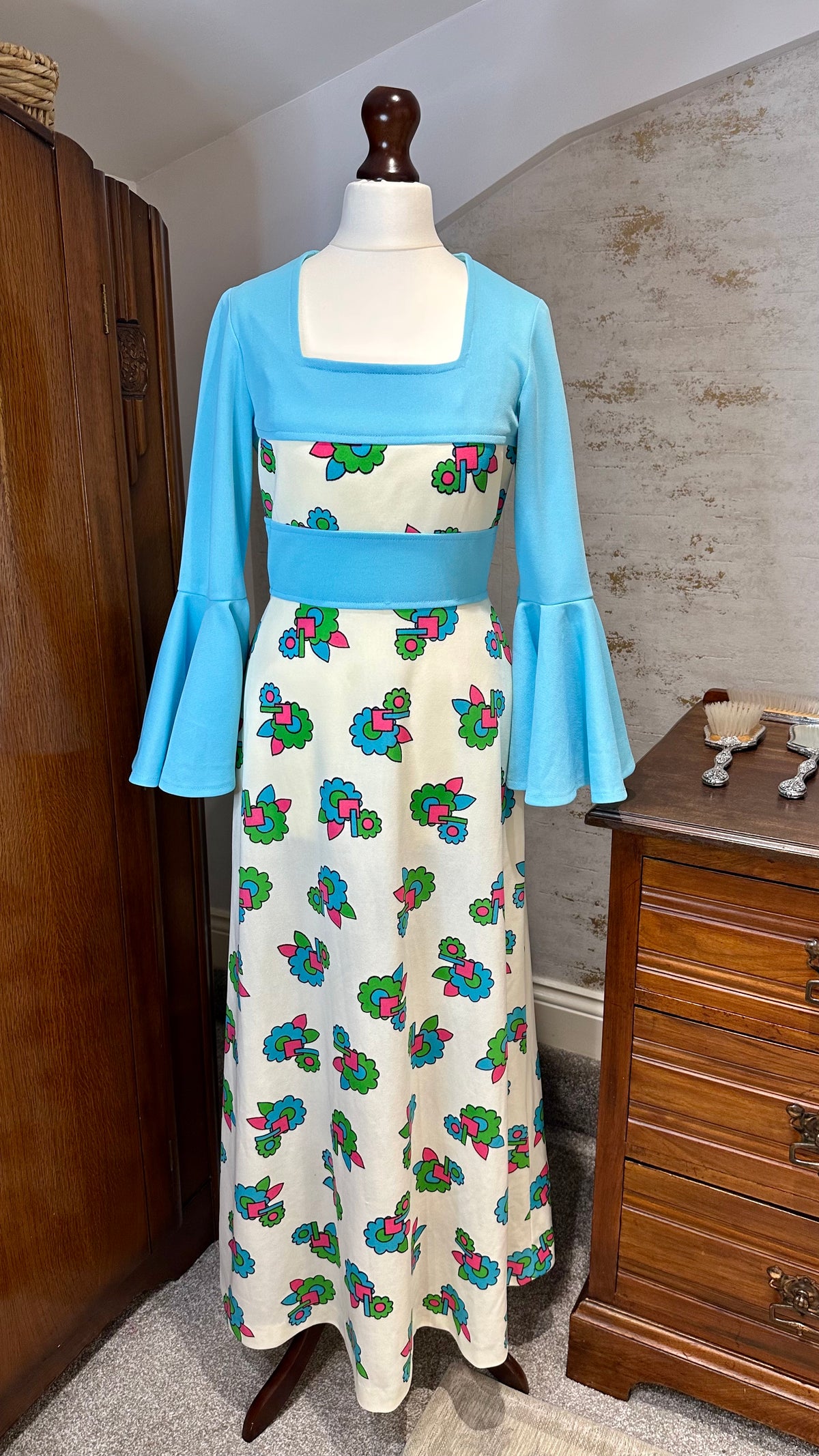 Vintage Turquoise and Cream Bell Sleeve Maxi Dress