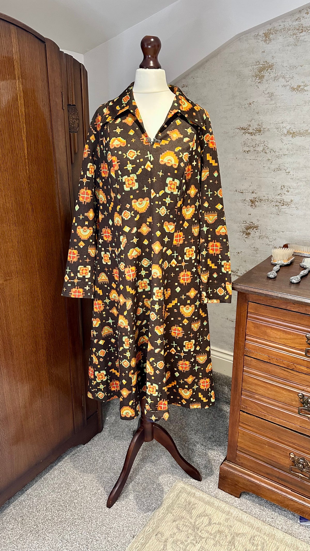 Vintage Geometric Midi Dress with Bird Brooch
