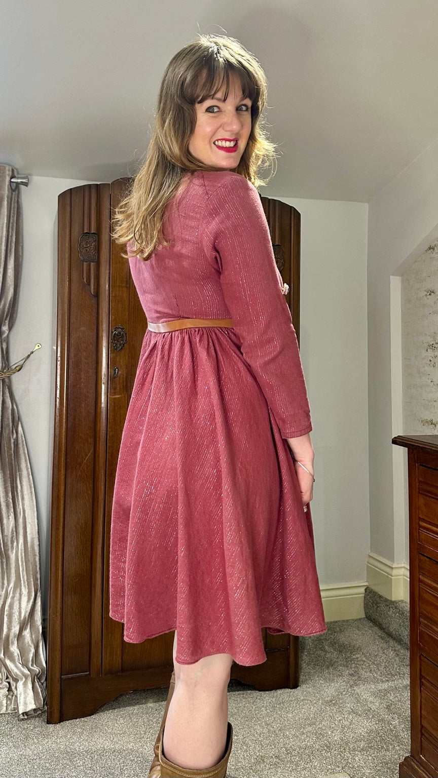 Vintage Rose Lurex Dress with Ornate Buttons — photograph 3