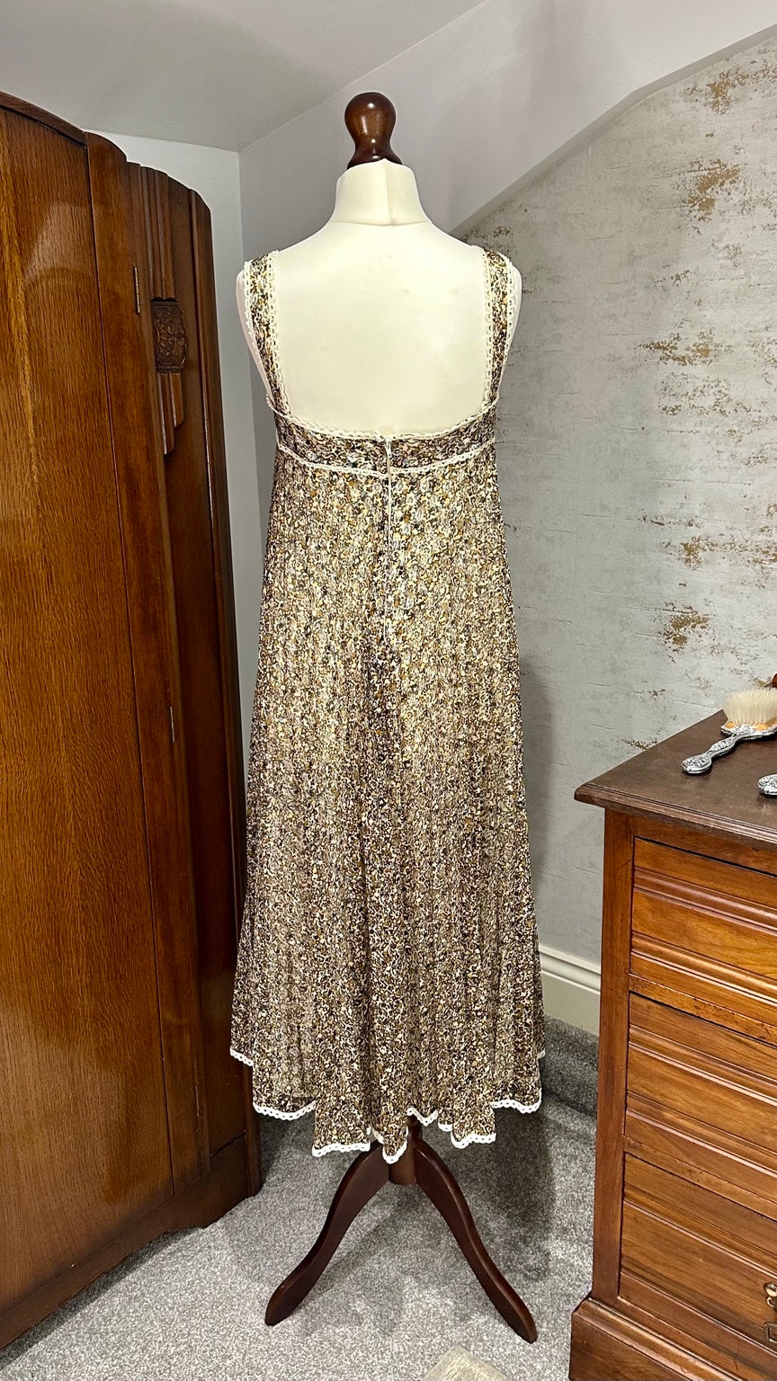 1970s Selfridges Ditsy Floral Layered Midi Dress — photograph 5